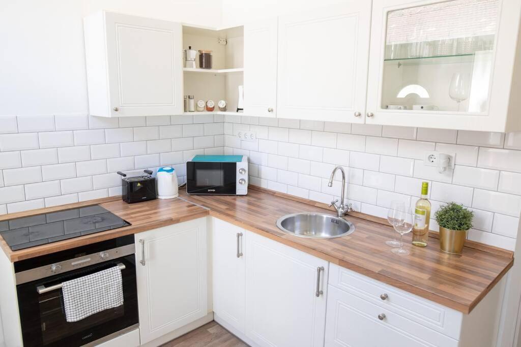N28 Next To Andrassy Boulevard. Apartman Budapest